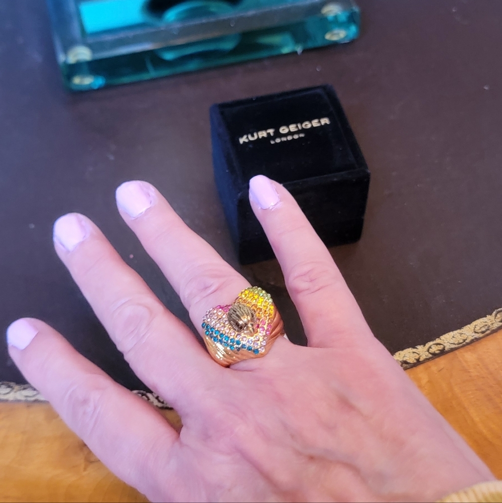 NWT KURT GEIGER LONDON RAINBOW HEART EAGLE HEAD COCKTAIL RING 8 - Picture 6 of 11